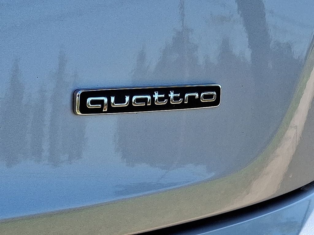 2023 Audi Q5 45 S line Premium quattro
