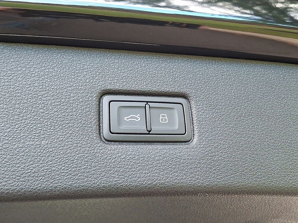 2025 Audi Q7 45 Premium Plus quattro