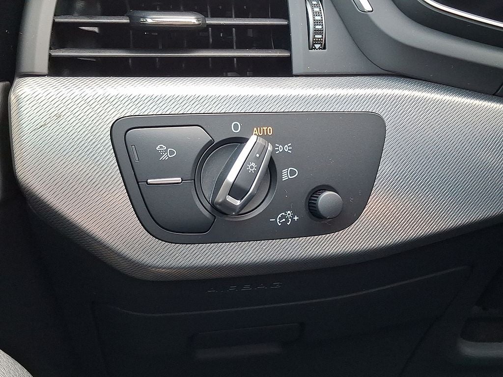 2025 Audi A5 Sportback 45 S line Premium Plus quattro