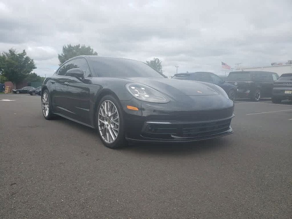 2018 Porsche Panamera 4