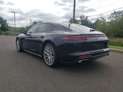 2018 Porsche Panamera 4