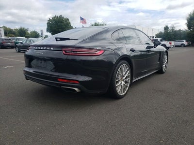 2018 Porsche Panamera 4