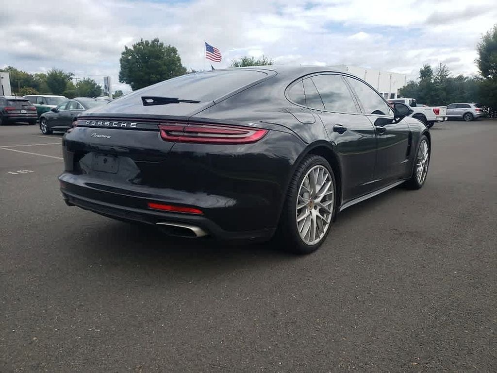 2018 Porsche Panamera 4