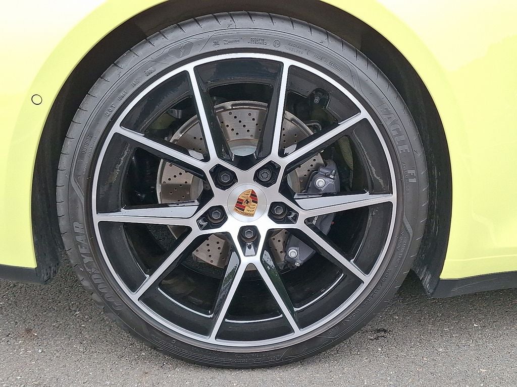 2025 Porsche 911 Carrera