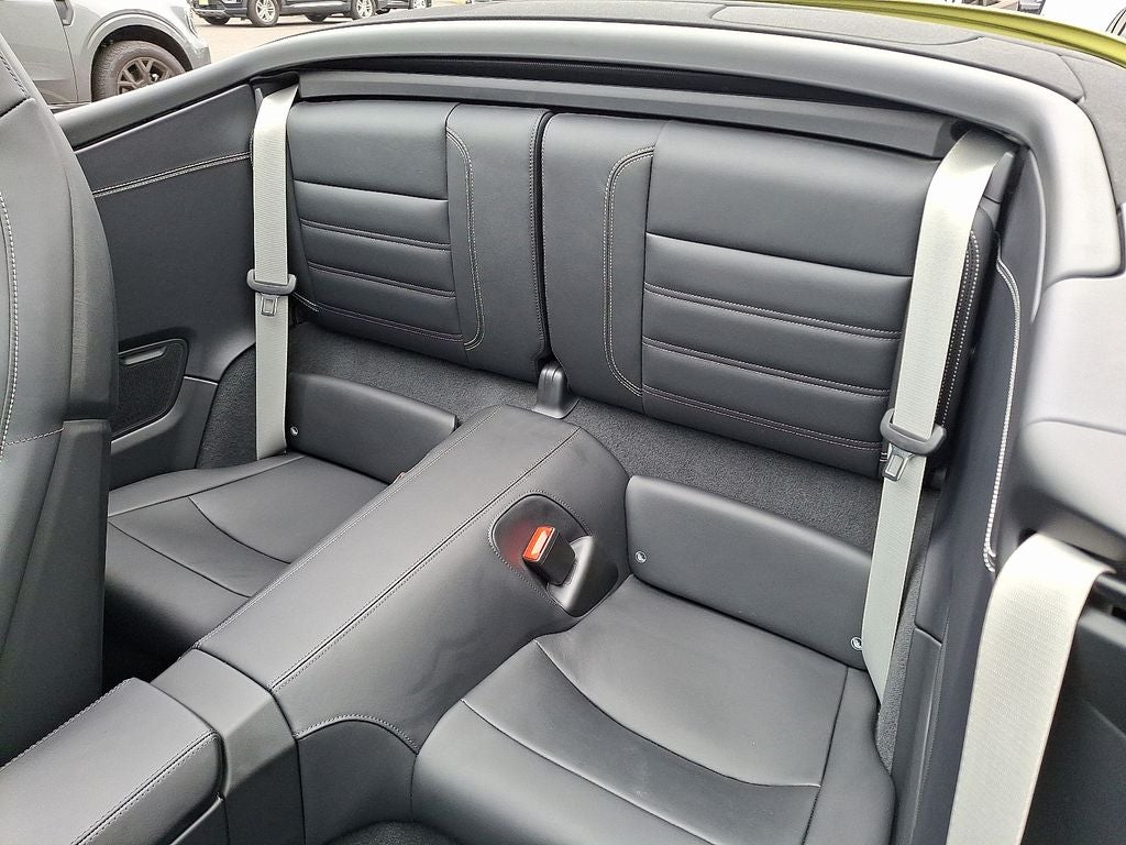 2025 Porsche 911 Carrera