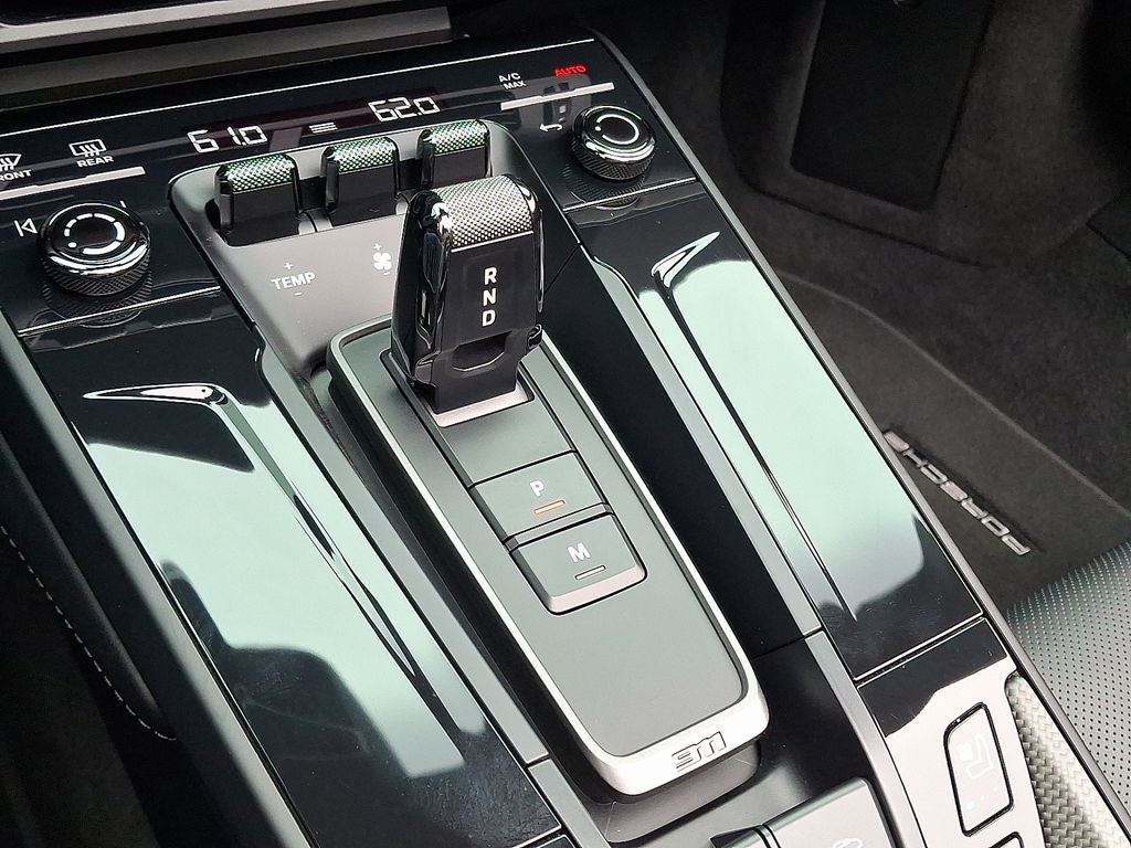 2025 Porsche 911 Carrera