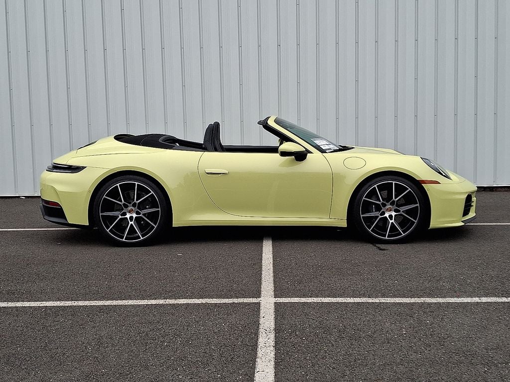 2025 Porsche 911 Carrera