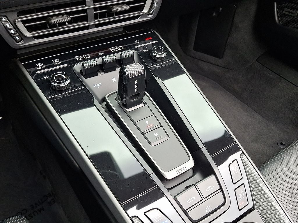 2023 Porsche 911 Carrera