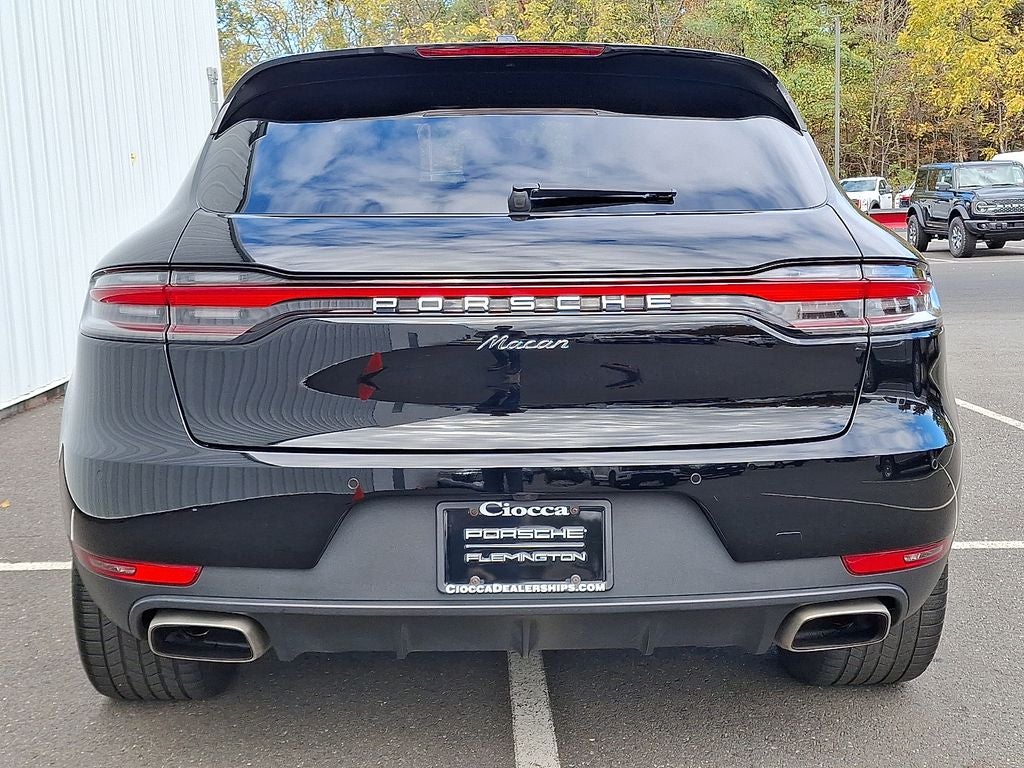 2021 Porsche Macan Base