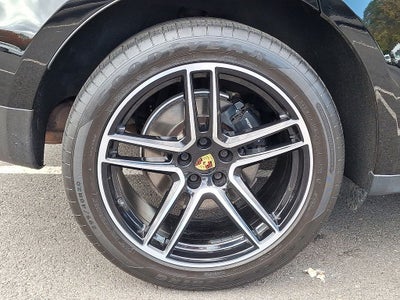 2021 Porsche Macan Base