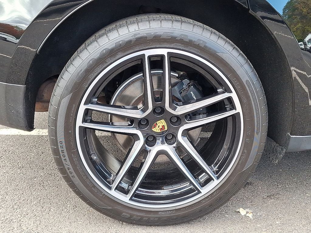 2021 Porsche Macan Base