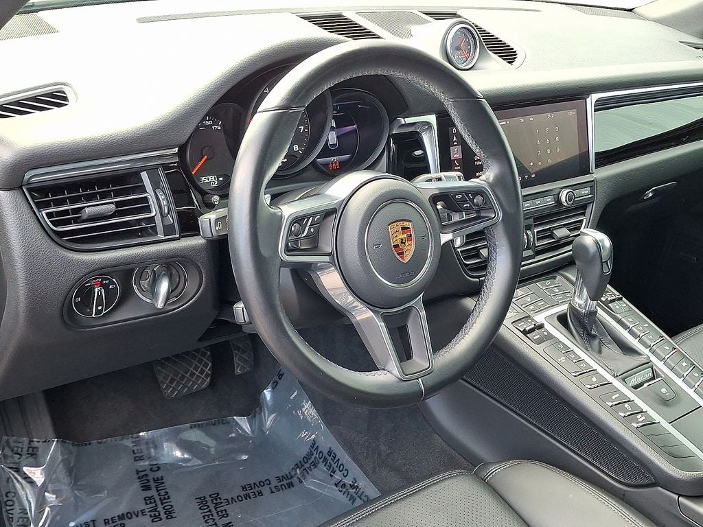 2021 Porsche Macan Base