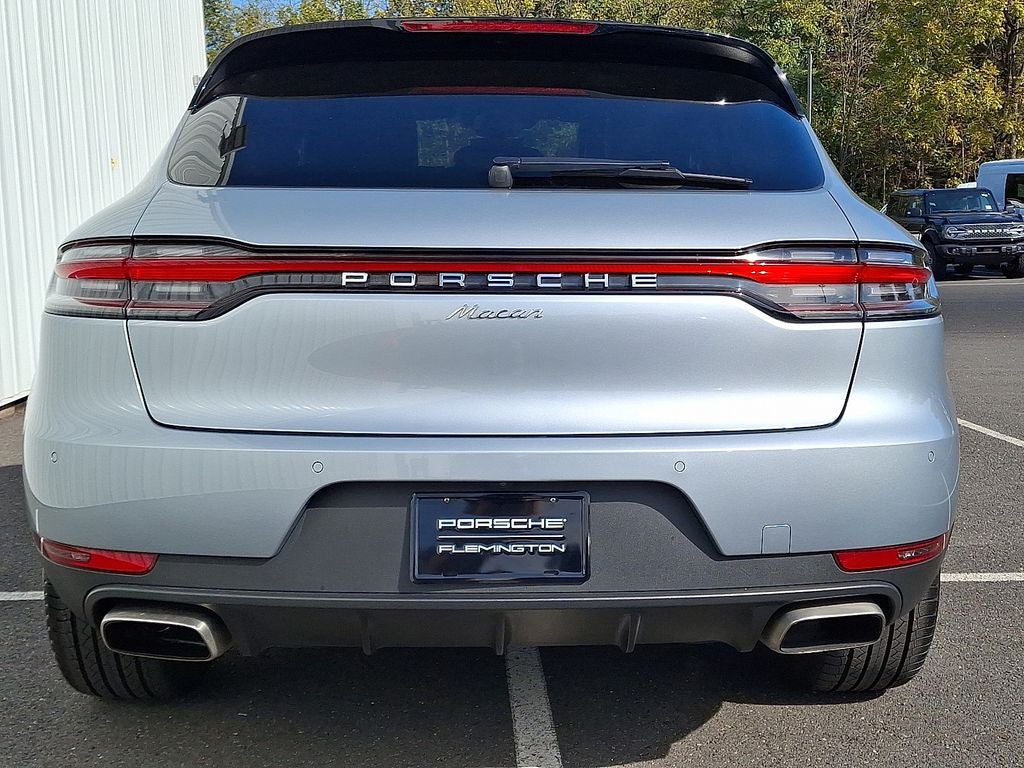 2021 Porsche Macan Base