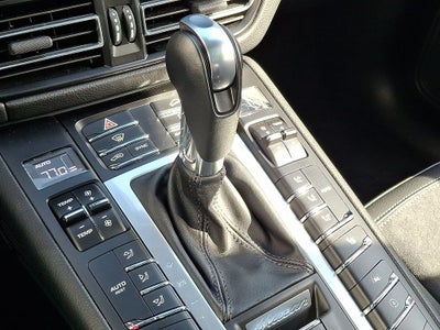 2021 Porsche Macan Base