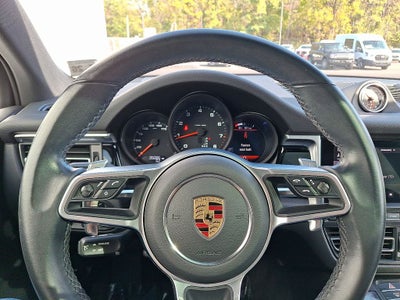 2021 Porsche Macan Base