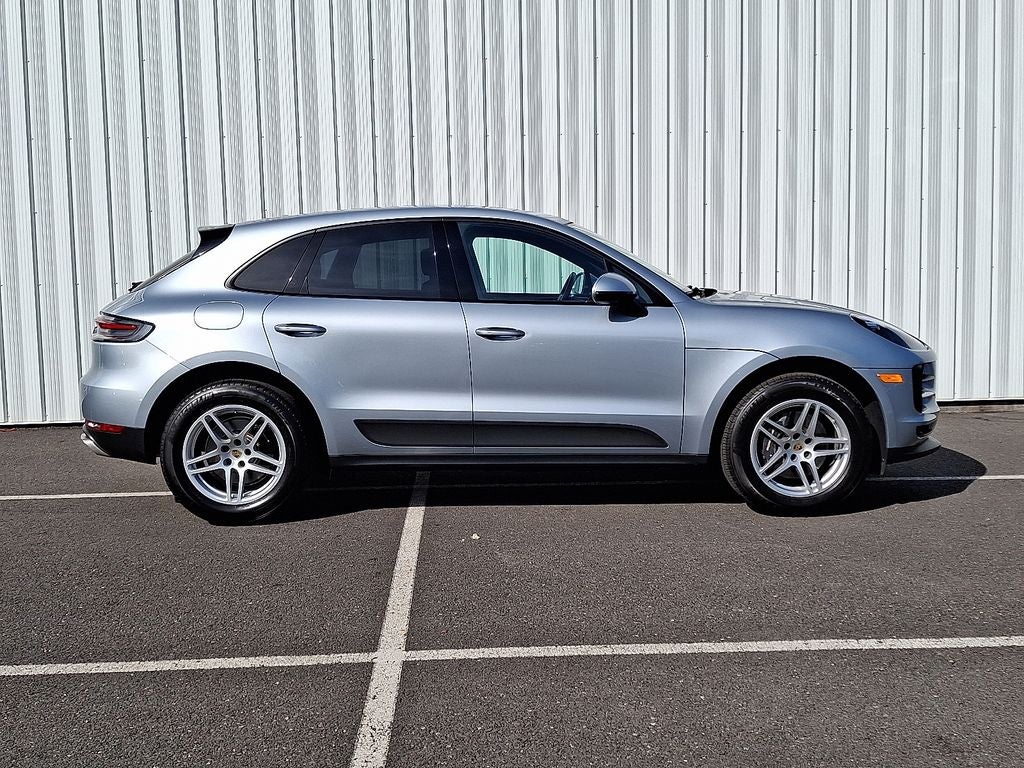 2021 Porsche Macan Base