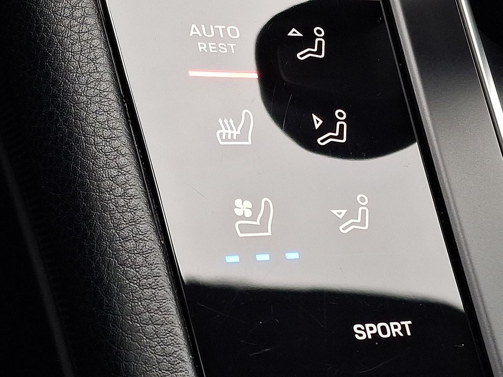 2023 Porsche Macan S