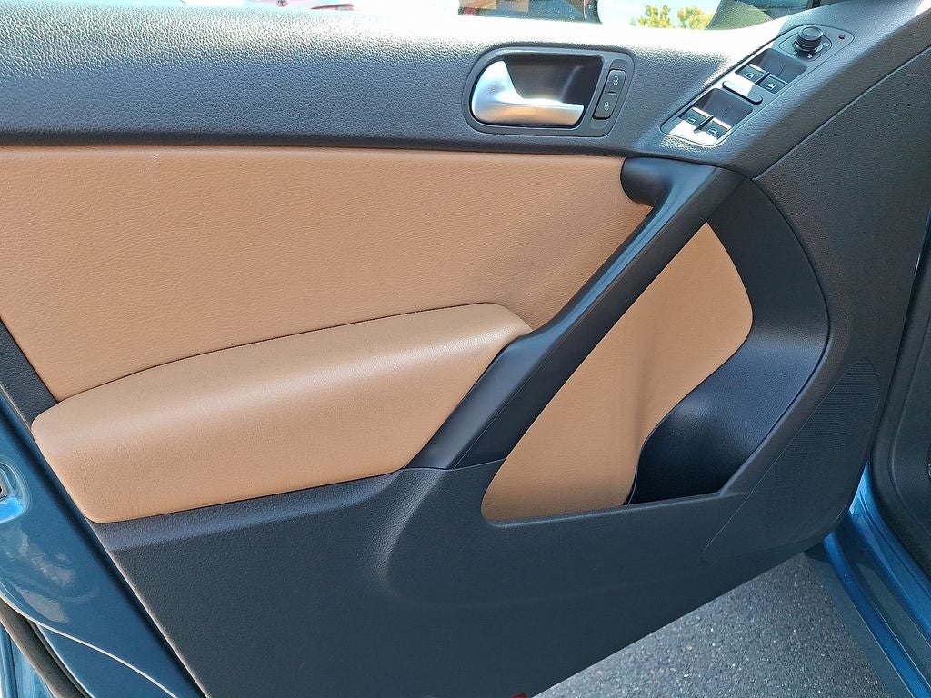 2018 Volkswagen Tiguan Limited 2.0T 4Motion