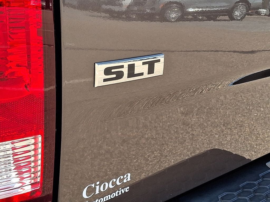 2018 RAM 1500 SLT