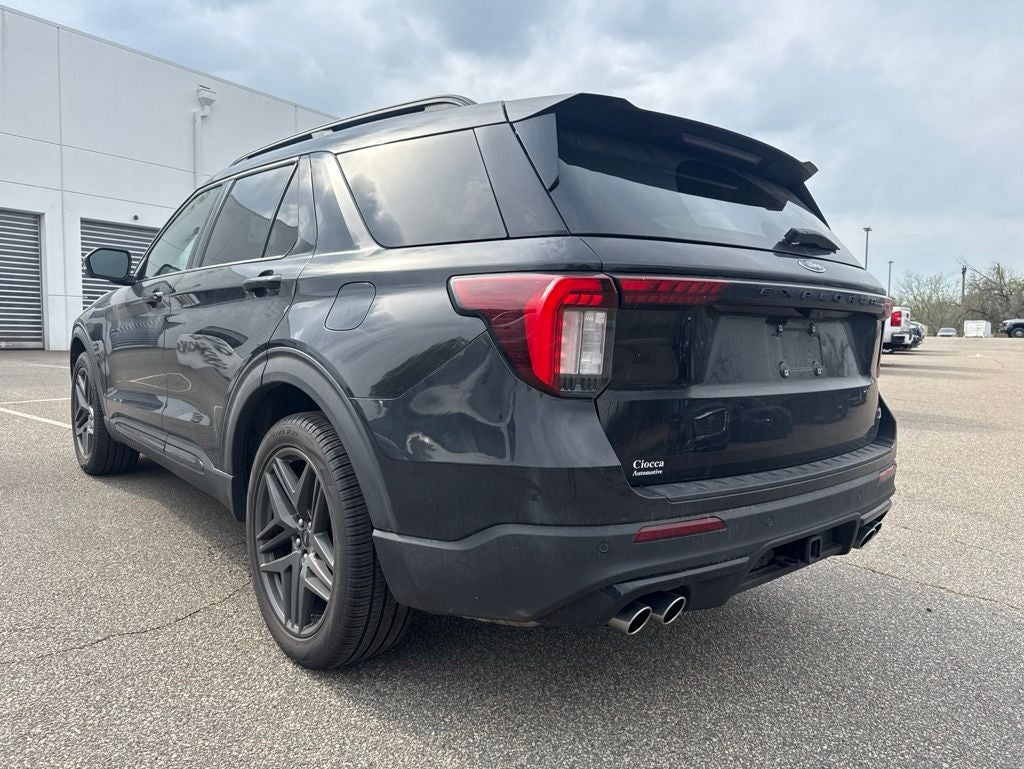2025 Ford Explorer ST