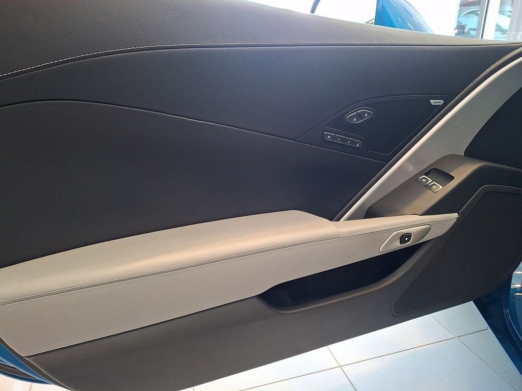 2015 Chevrolet Corvette Stingray Z51 2LT