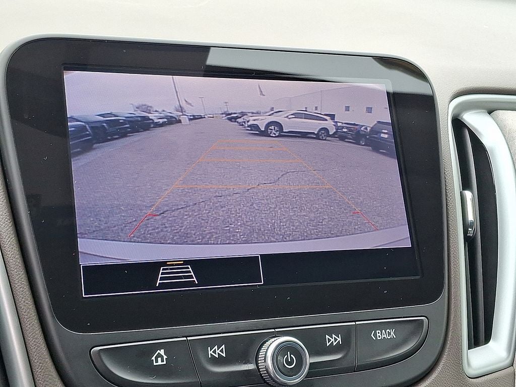 2022 Chevrolet Malibu LS 1LS