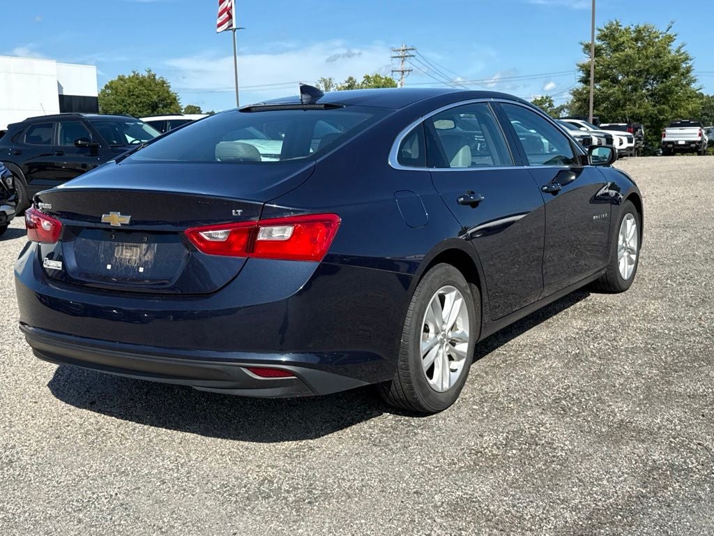 2017 Chevrolet Malibu LT 1LT