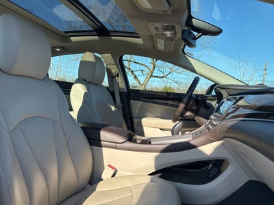 2017 Buick LaCrosse Essence