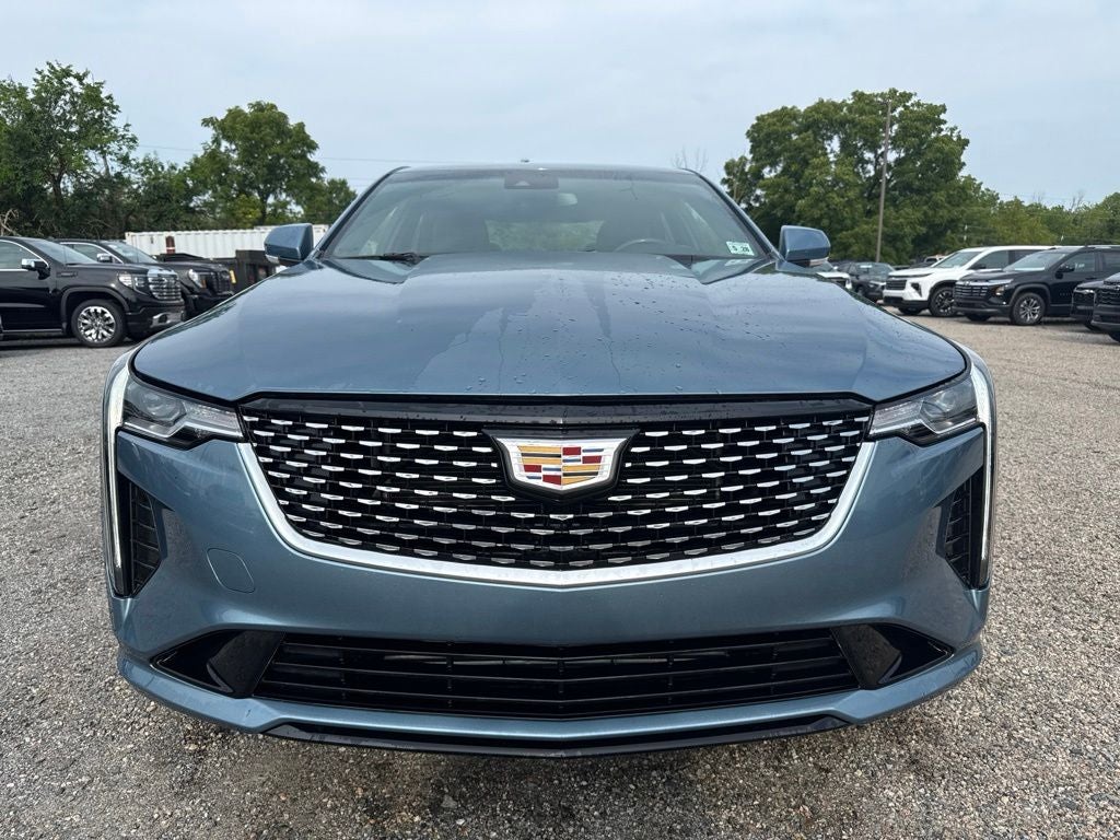 2023 Cadillac CT4 Luxury