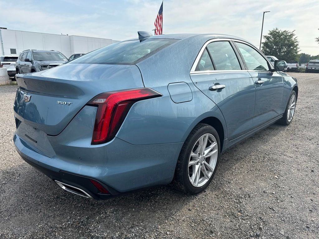 2023 Cadillac CT4 Luxury