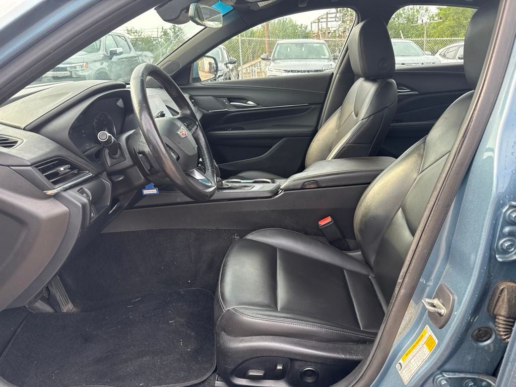 2023 Cadillac CT4 Luxury