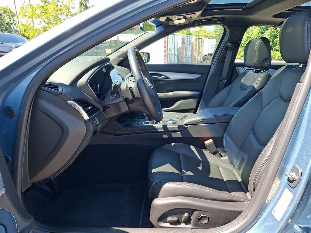 2023 Cadillac CT5 Luxury