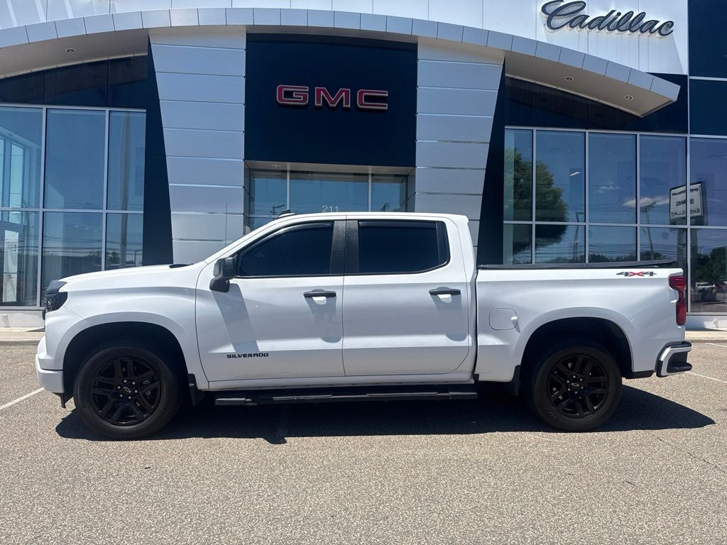 2023 Chevrolet Silverado 1500 Custom