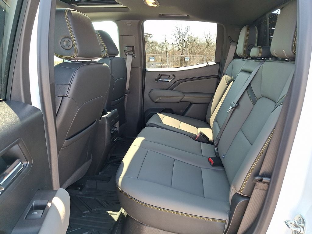 2025 Chevrolet Colorado ZR2