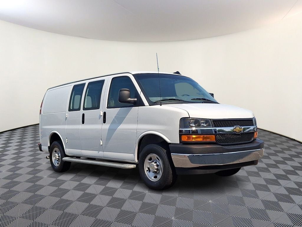 2024 Chevrolet Express 2500 Work Van Cargo