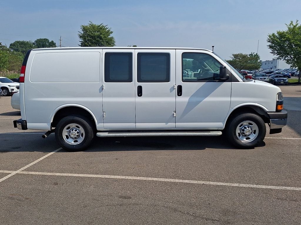2024 Chevrolet Express 2500 Work Van Cargo