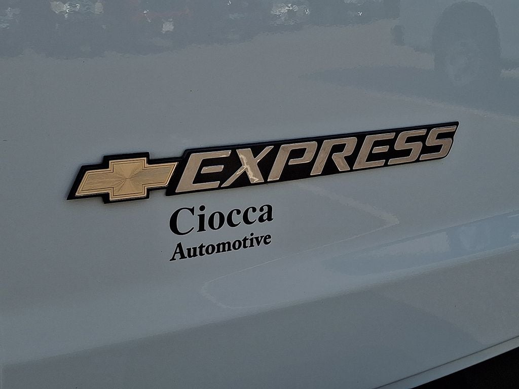 2024 Chevrolet Express 2500 Work Van Cargo