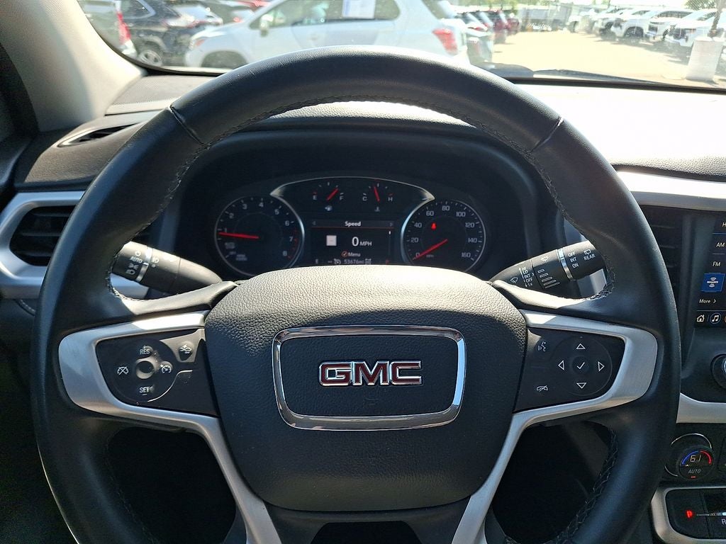 2023 GMC Acadia SLT