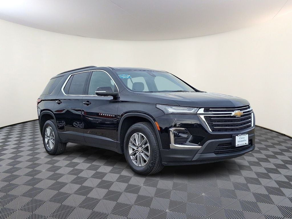 2023 Chevrolet Traverse LT Leather