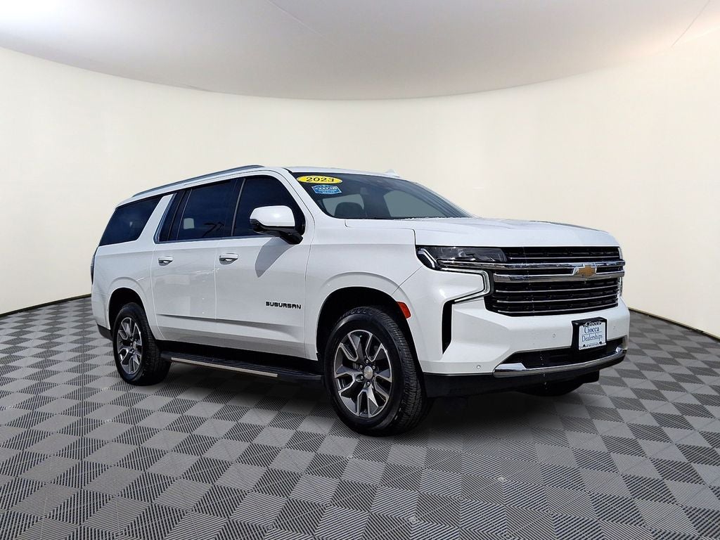 2023 Chevrolet Suburban LT