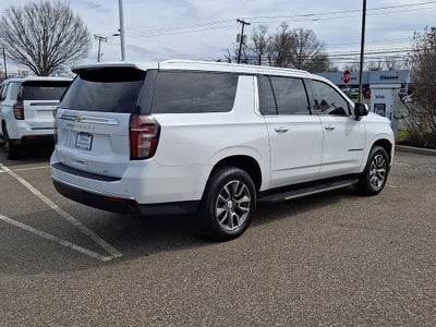 2023 Chevrolet Suburban LT