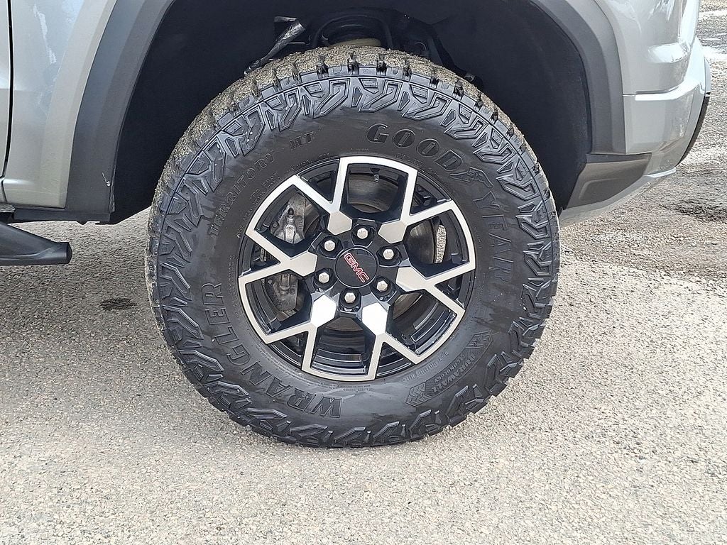 2023 GMC Canyon AT4X