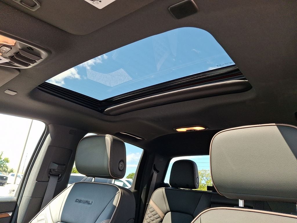2023 GMC Canyon Denali