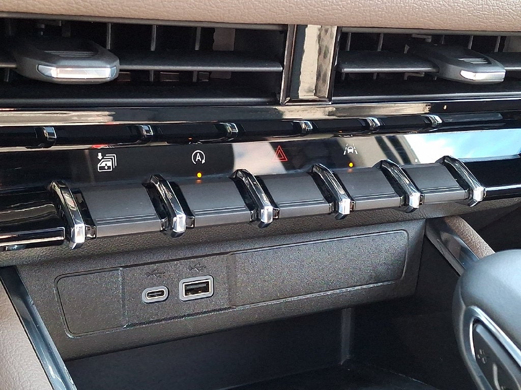2023 GMC Canyon Denali