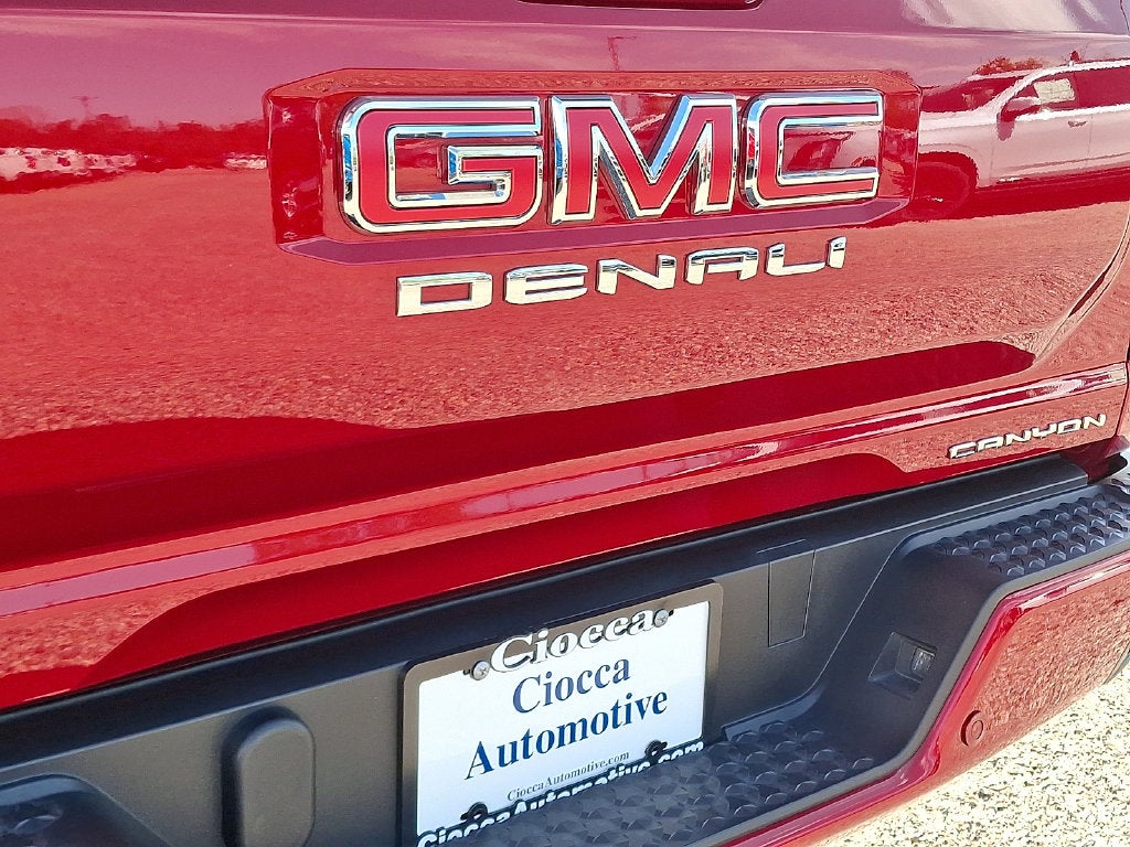 2023 GMC Canyon Denali