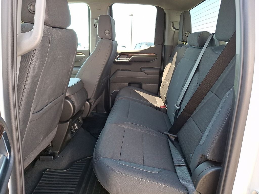 2025 GMC Sierra 1500 SLE