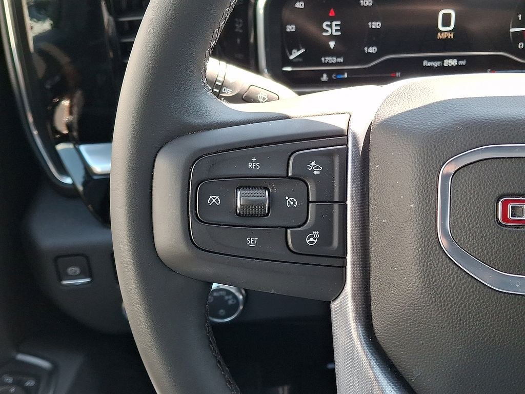 2025 GMC Sierra 1500 SLE