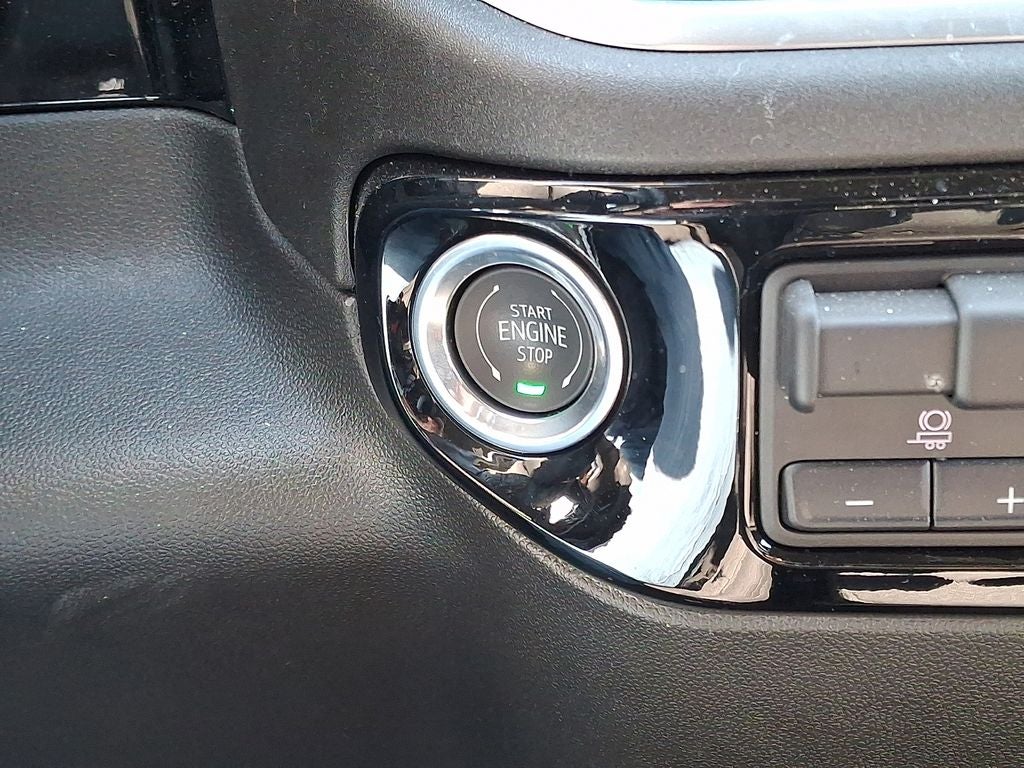 2025 GMC Sierra 1500 SLE