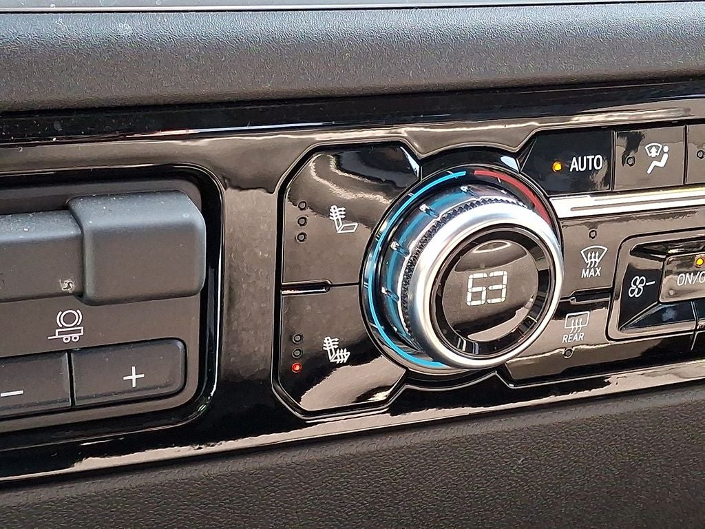 2025 GMC Sierra 1500 SLE