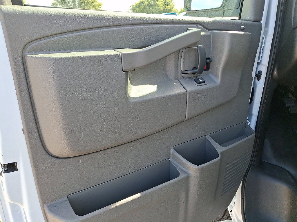 2025 GMC Savana 2500 Work Van